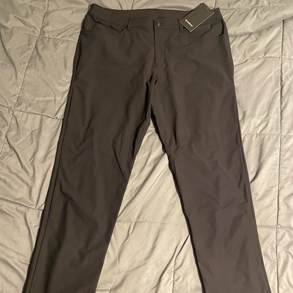 lululemon athletica Other - Men’s lulu commission classic pant